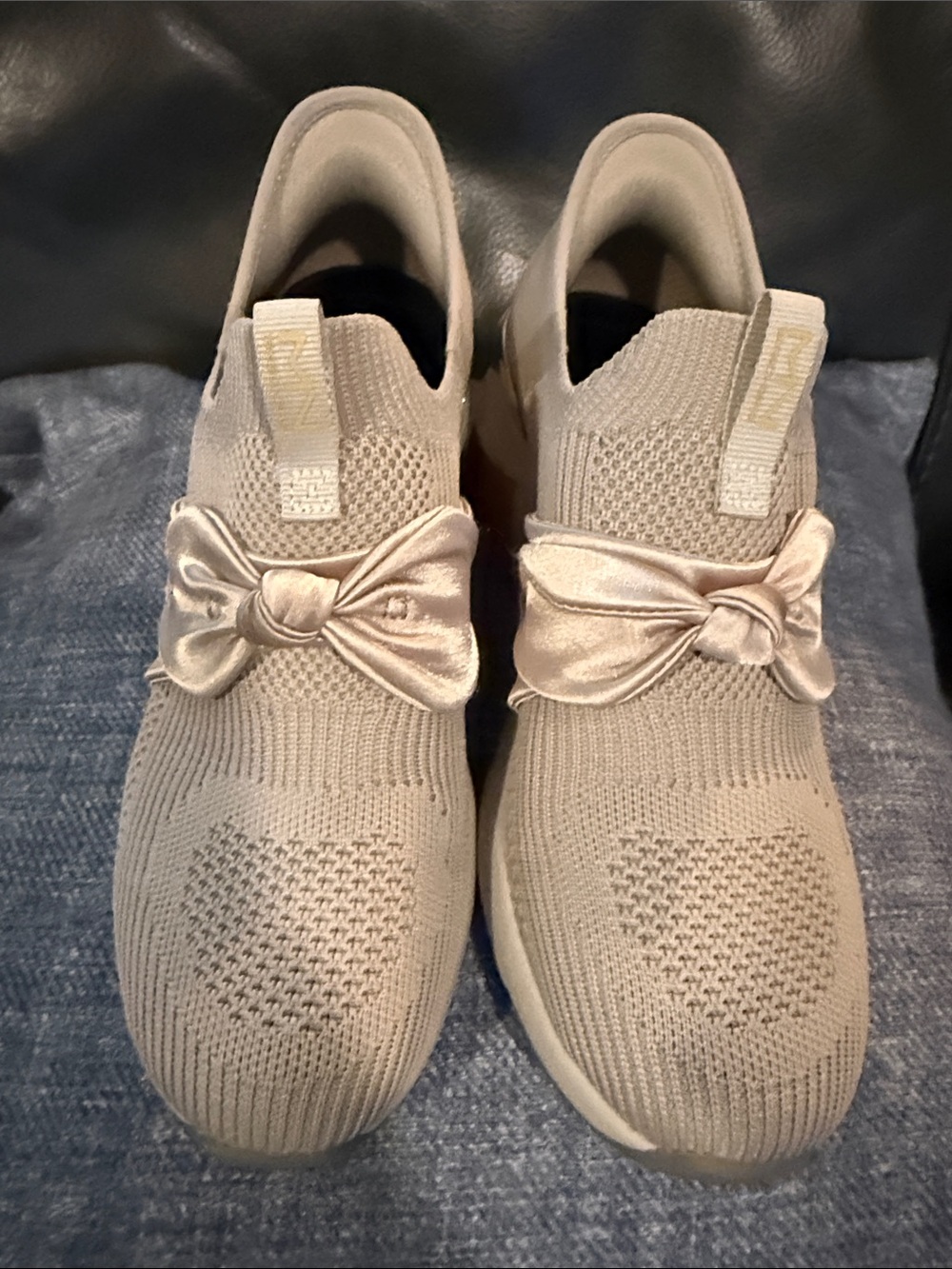 Skechers Mark Nason Slip-On Feminine Sneakers with Satin Bow - Sporty Chic - Picture 3 of 8